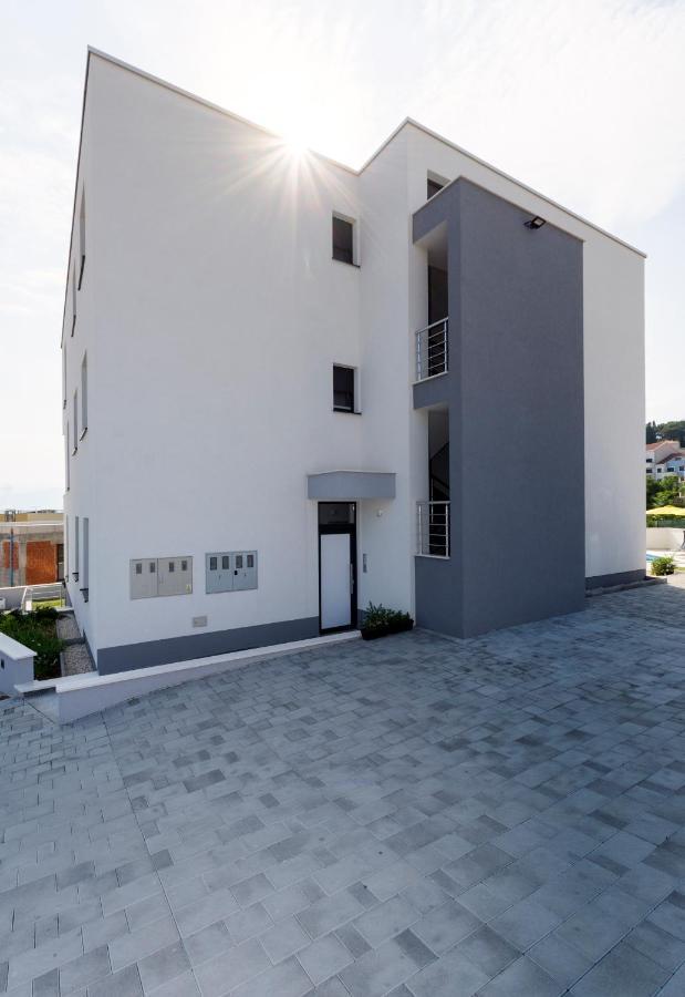 Apartments4Friends Apartment Vlad Трогир Экстерьер фото